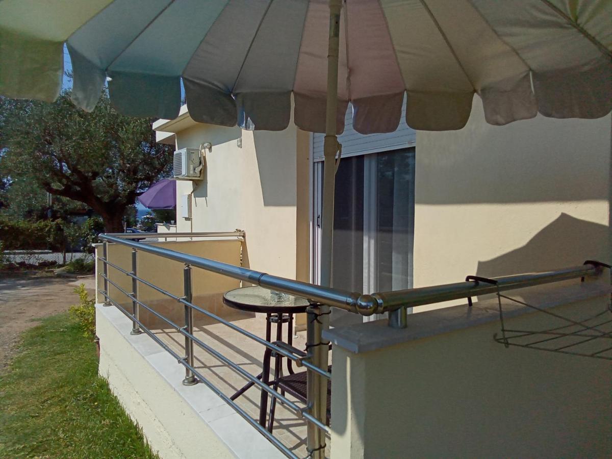 Apartamento Irina Haus Gerakini Exterior foto