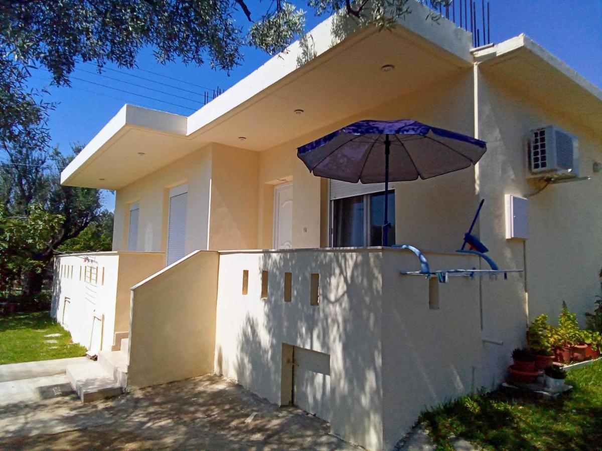 Apartamento Irina Haus Gerakini Exterior foto