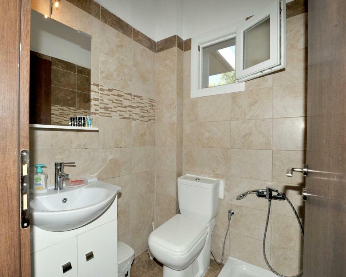 Apartamento Irina Haus Gerakini Exterior foto