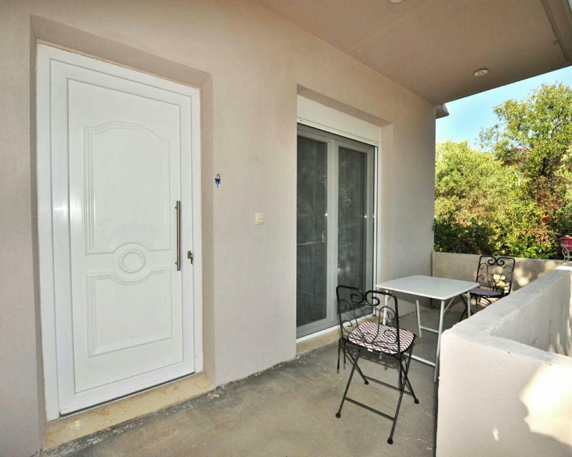 Apartamento Irina Haus Gerakini Exterior foto